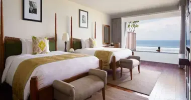 Ocean Front Family Pool Suite